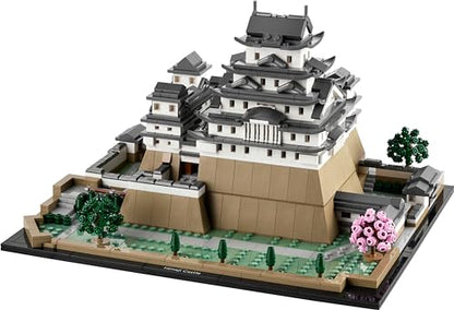 LEGO Architecture Burg Himeji, Modellbausatz für Erwachsene, Wahrzeichen-Kollektion, Set für Fans kreativer Gartenarbeit und japanischer Kultur, mit Kirschblütenbaum, Geschenk für Sie und Ihn 21060