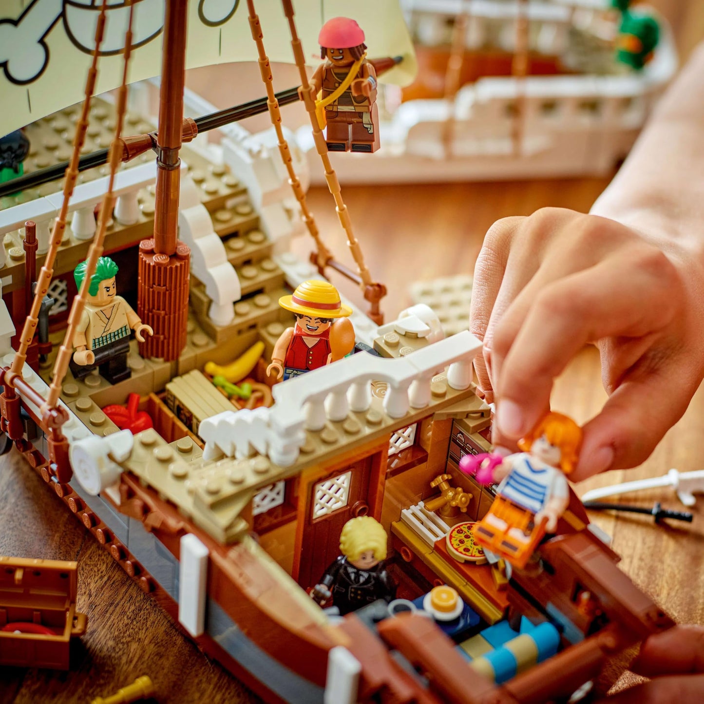LEGO ONE Piece - Das Piratenschiff Flying Lamb (Going Merry) - Spielset mit 5 Minifiguren - inkl. Ruffy, Zoro & Nami - Spielzeug zum Bauen - Geschenk für Jungen, Mädchen & Fans ab 10 Jahren - 75639