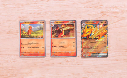 Pokémon TCG: Charizard ex Super-Premium-Kollektion (3 Folien-Promo-Karten, 1 Karten-Display-Figur und 10 Booster-Packs)