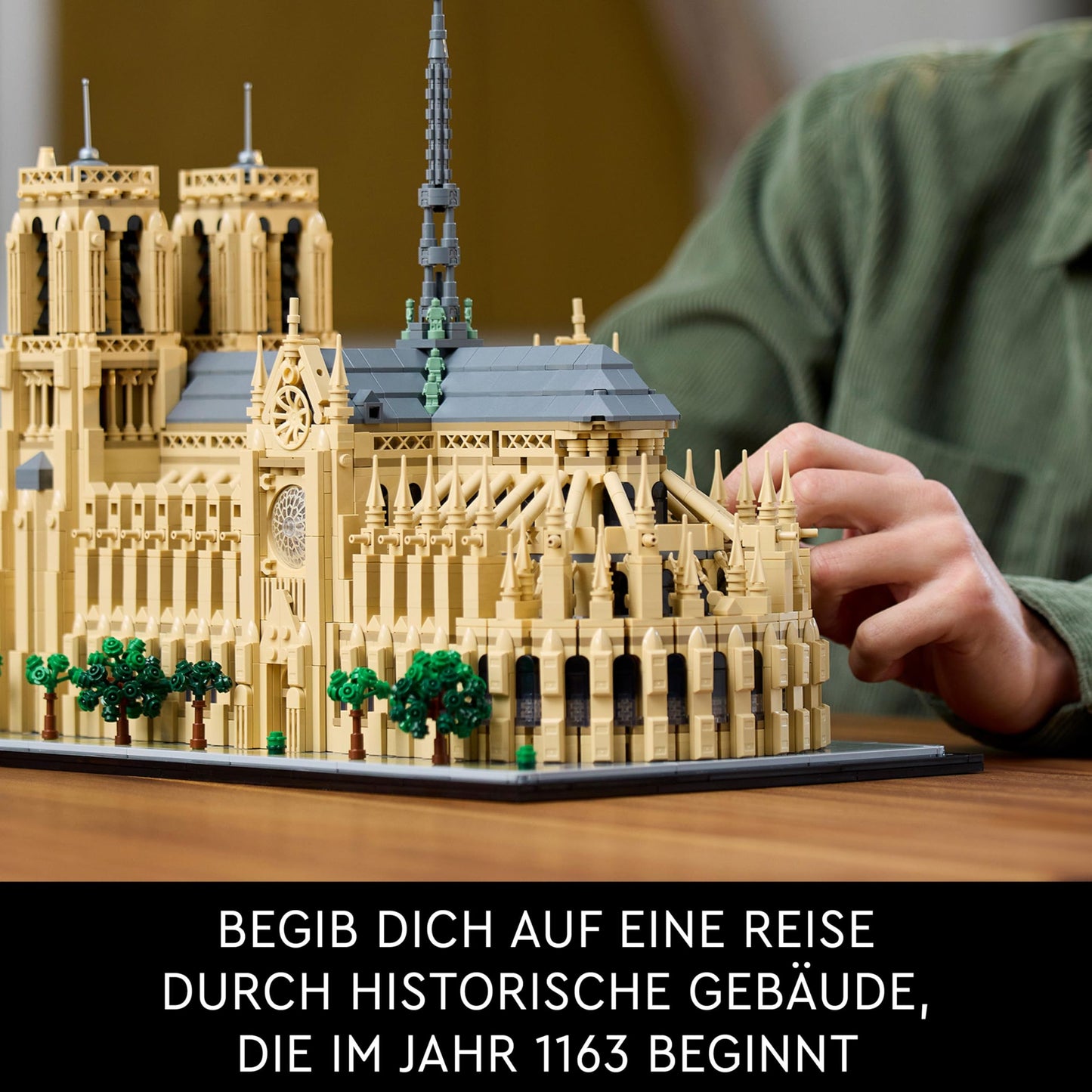 LEGO Architecture Notre-Dame de Paris, Sammlerstück für Erwachsene, Souvenir aus Frankreich, Geschenk für Frauen, Männer, Globetrotter und alle Geschichtsbegeisterten, architektonische Modellbau 21061